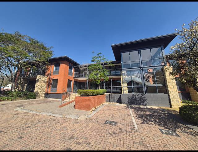 242M² OFFICE TO LET IN WOODMEAD